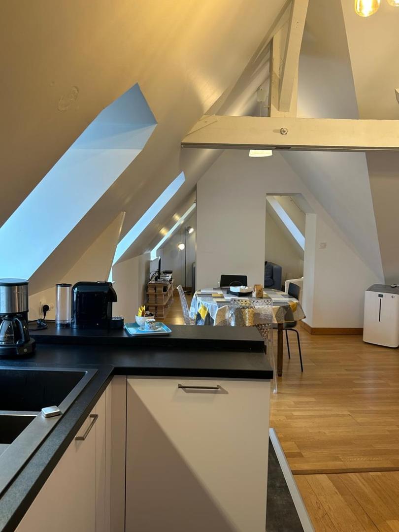 Le Square : Appartement Climatise En Centre Ville Poitiers Luaran gambar