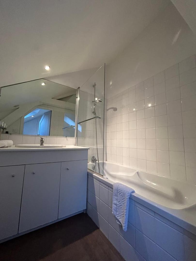 Le Square : Appartement Climatise En Centre Ville Poitiers Luaran gambar